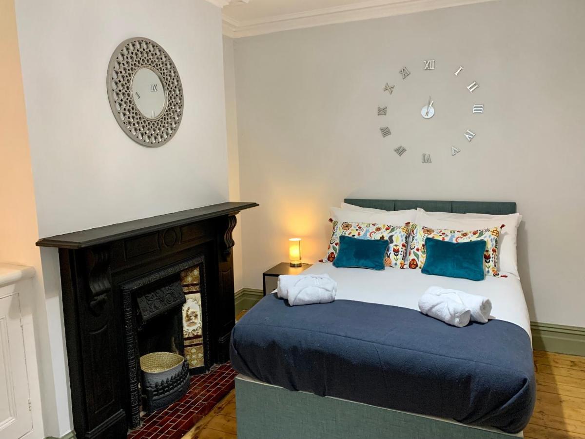 Stamer House By Yourstays, Stylish Quirky House, With 4 Double Bedrooms, Book Now! Stoke-on-Trent Exterior foto